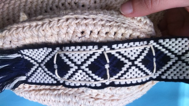 détails couture de la sangle lebazardemilipuce.jpg